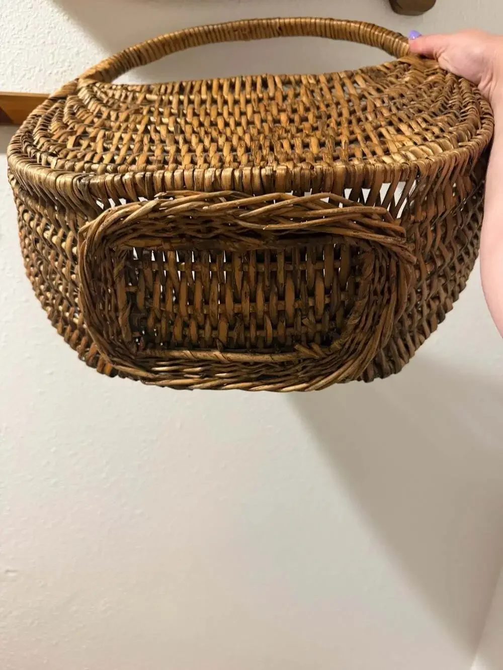 Vintage Woven Rattan Brown Gondola Market Basket Flat Back Wall Hanging